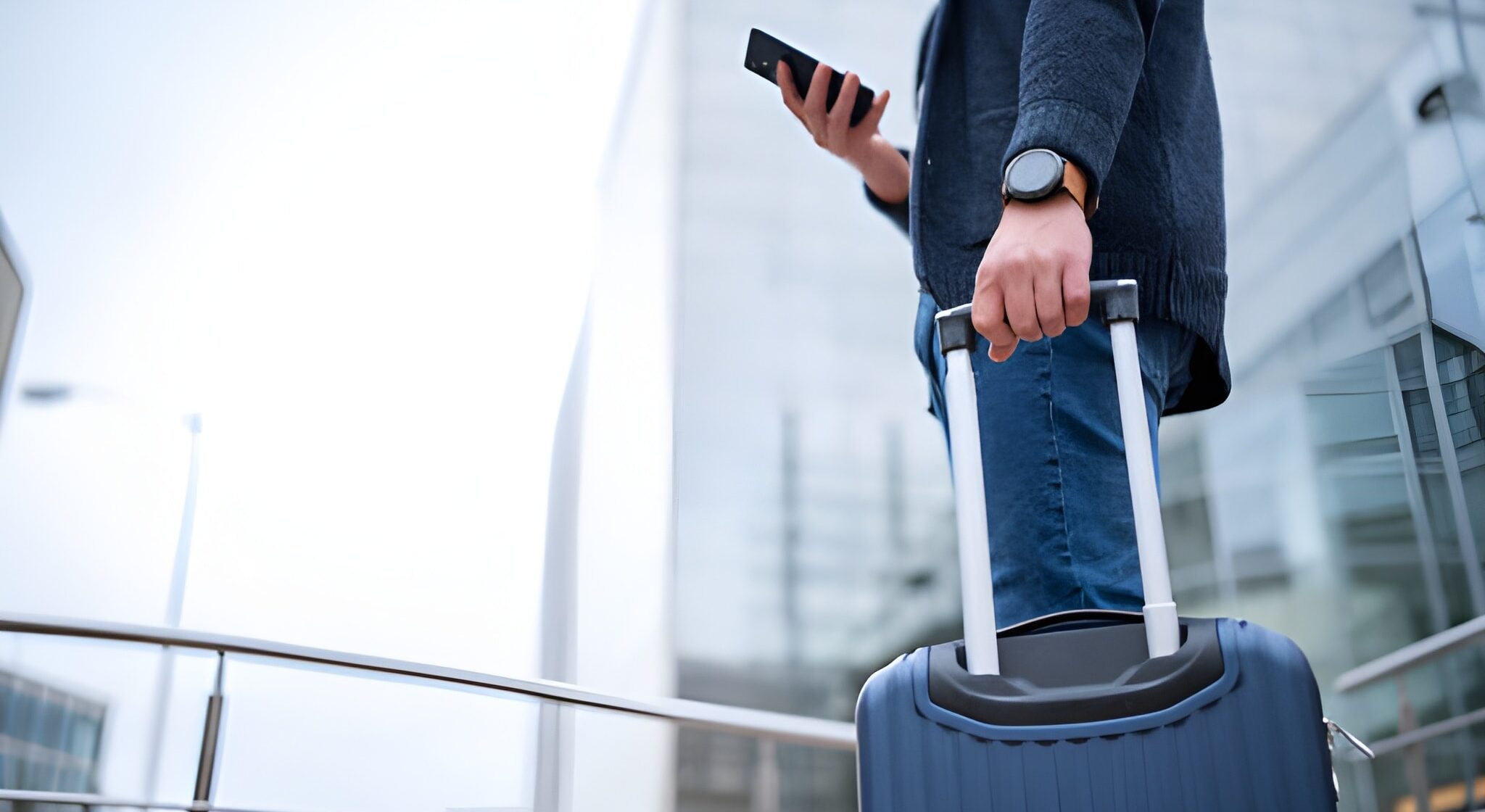 5 Ways a Business Travel Car Service Maximizes Your Productivity on the Road